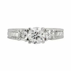 Brand new ๐ฅ Traditions Jewelry Company Sterling Silver Cubic Zirconia Ring โ๏ธ